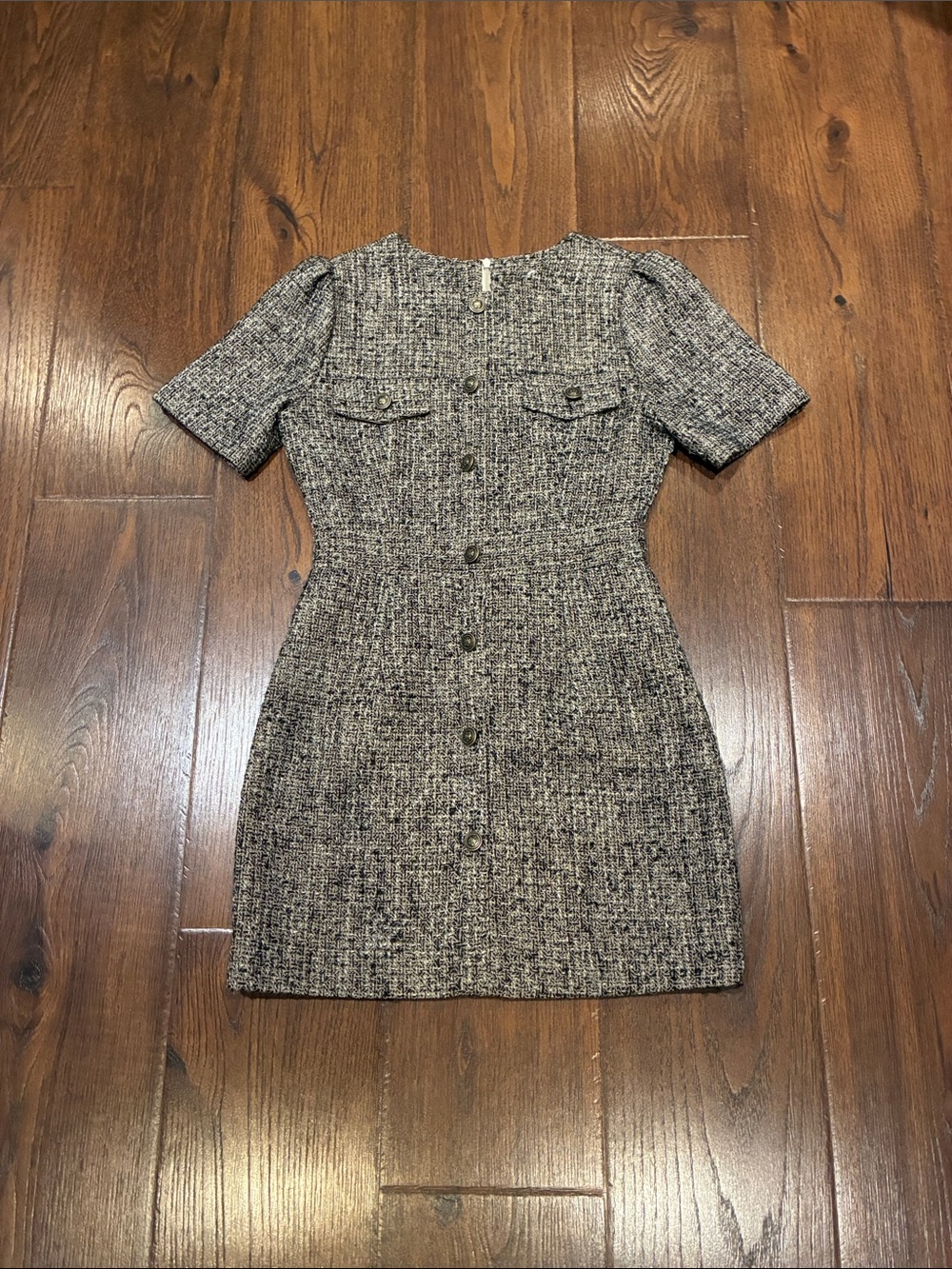 Short-Sleeve Tweed Button-Front Midi Dress in Gray